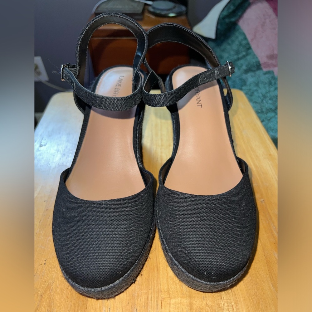 10W Black Wedge Espadrilles NWT